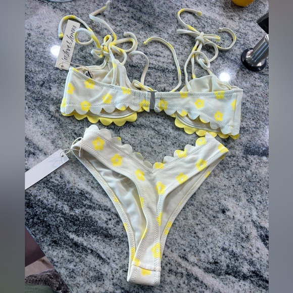 NWT For Love and Lemons x Victorias Secret Floral Dana Swim Top & Bottom - XS - Picture 5 of 7